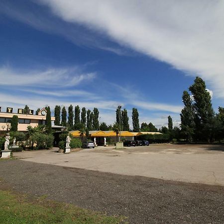 Hotel I Laghetti Polesella Екстер'єр фото