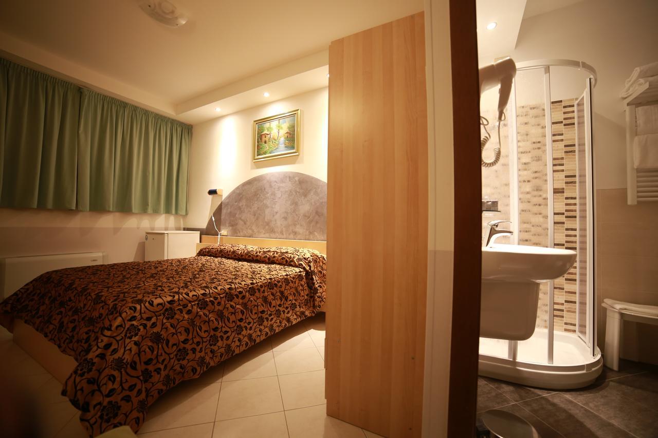 Hotel I Laghetti Polesella Екстер'єр фото