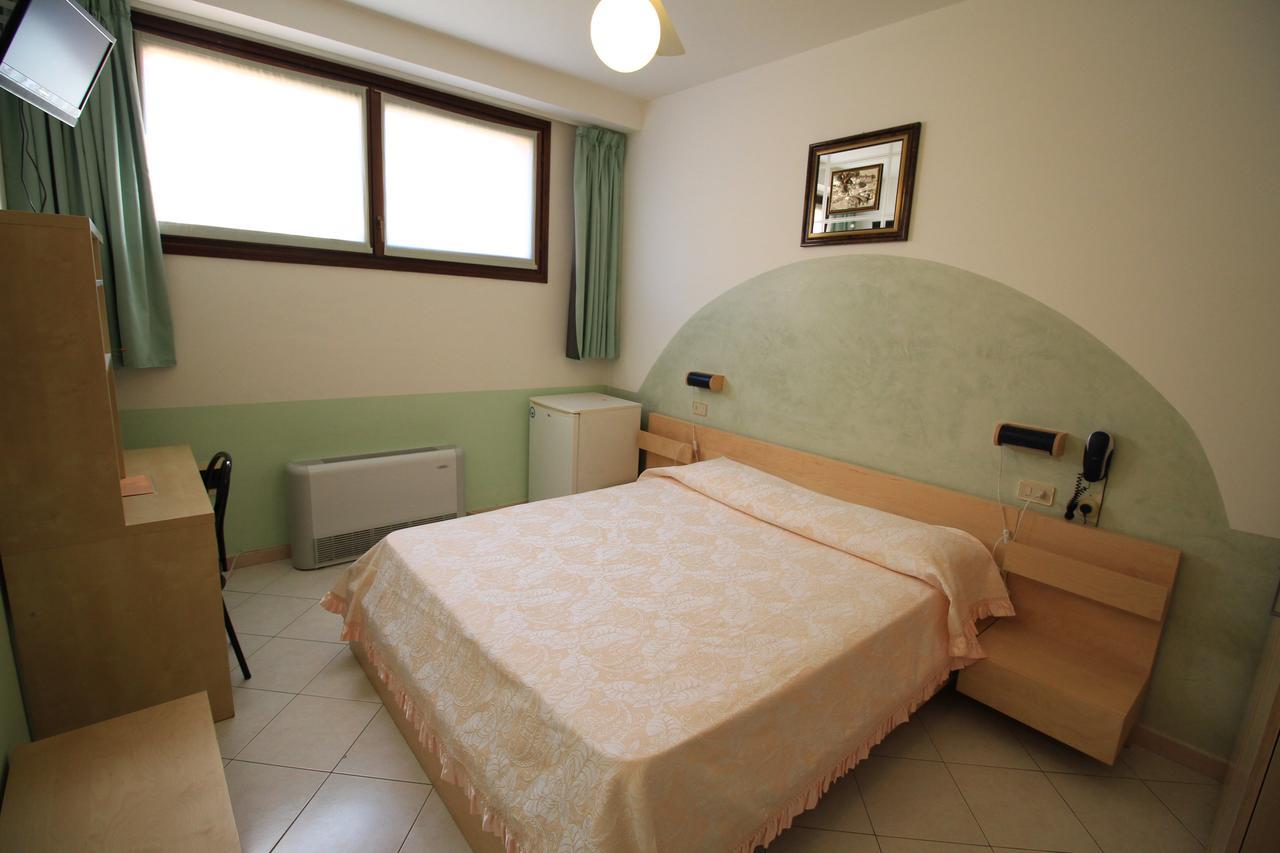 Hotel I Laghetti Polesella Екстер'єр фото