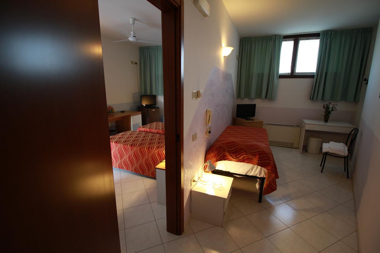 Hotel I Laghetti Polesella Екстер'єр фото
