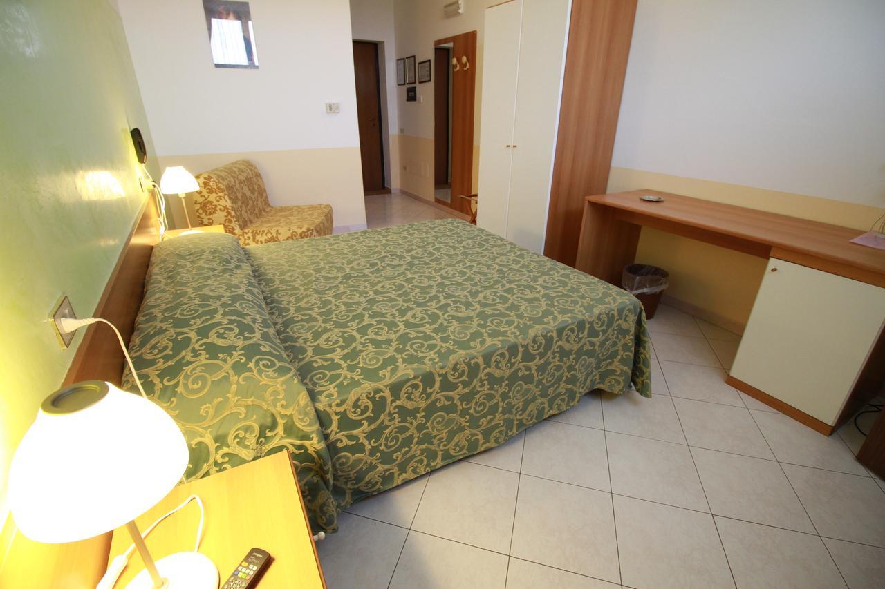 Hotel I Laghetti Polesella Екстер'єр фото