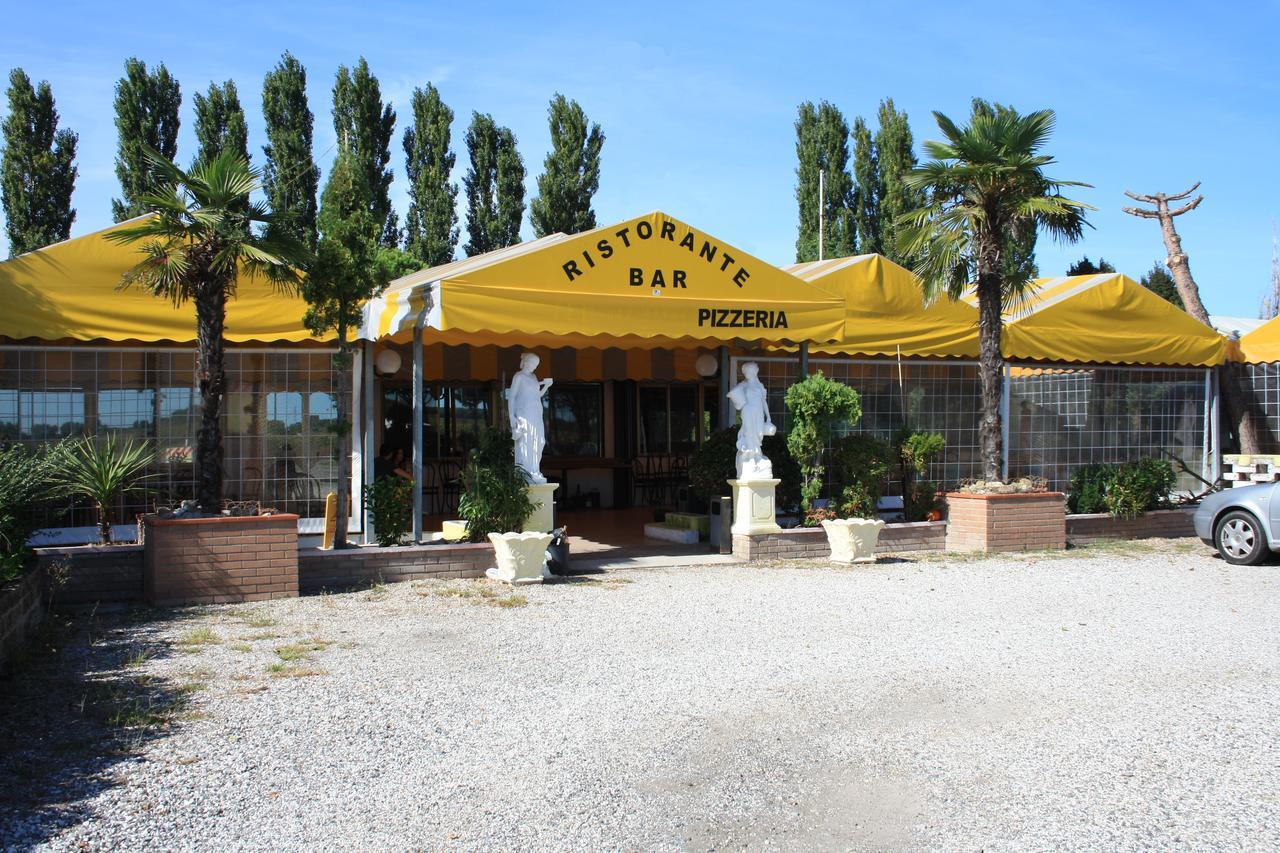 Hotel I Laghetti Polesella Екстер'єр фото